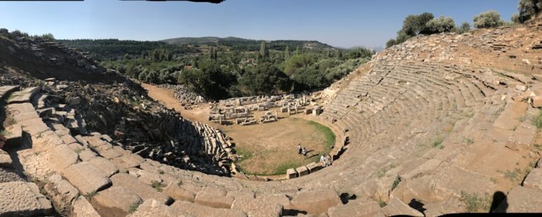 Historia teatru greckiego – początki sztuki scenicznej